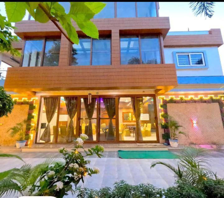 The Mantra- A Luxury Boutique Hotel Khagaul ภายนอก รูปภาพ
