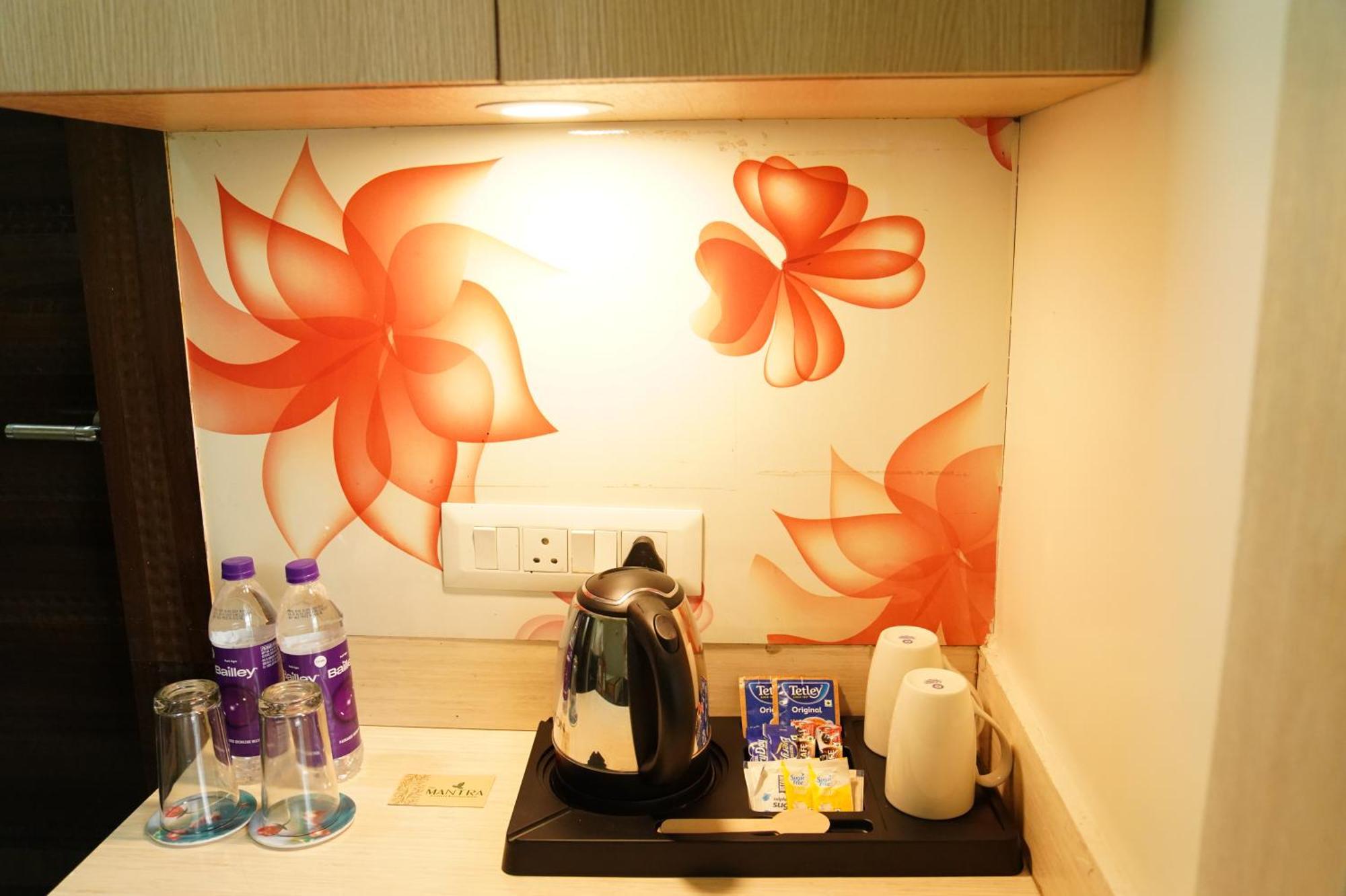 The Mantra- A Luxury Boutique Hotel Khagaul ภายนอก รูปภาพ
