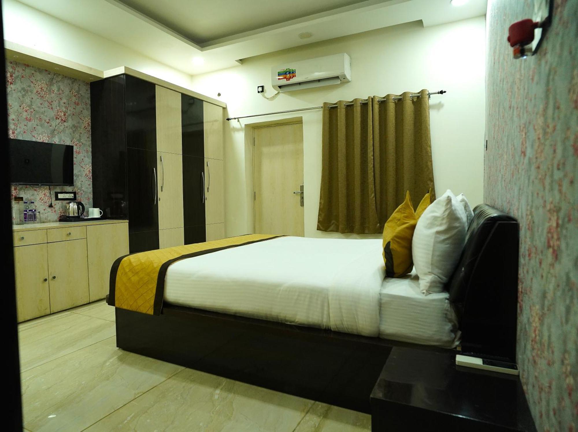 The Mantra- A Luxury Boutique Hotel Khagaul ภายนอก รูปภาพ