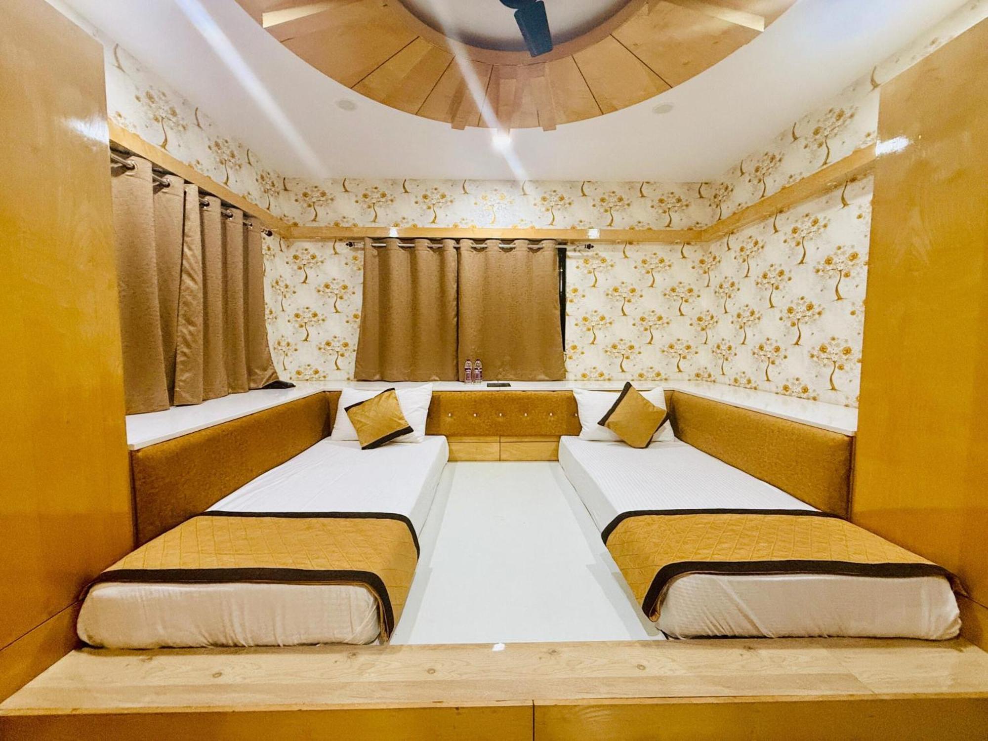 The Mantra- A Luxury Boutique Hotel Khagaul ภายนอก รูปภาพ